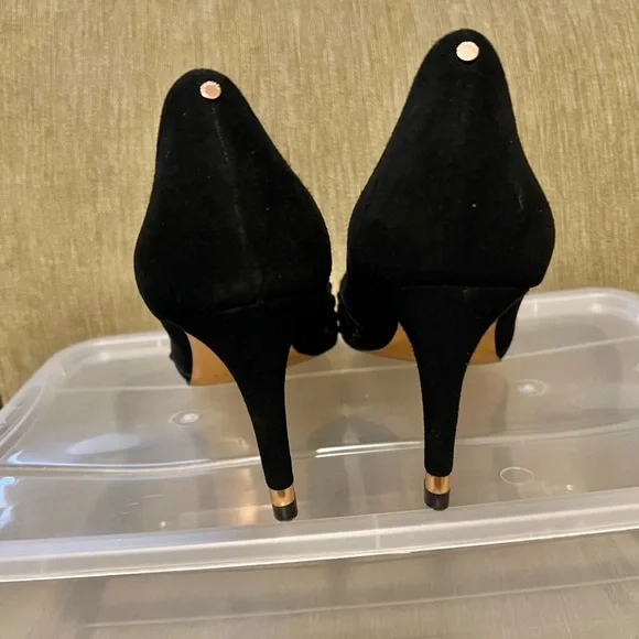 TED BAKER LONDON Black studded heels - Picture 3 of 4